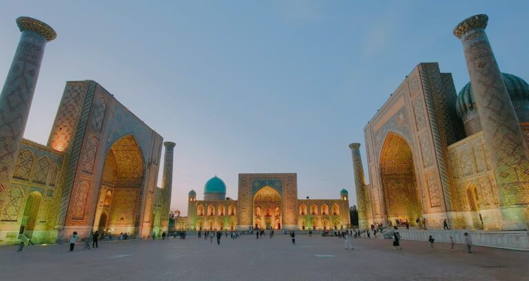 Plaza-Registan